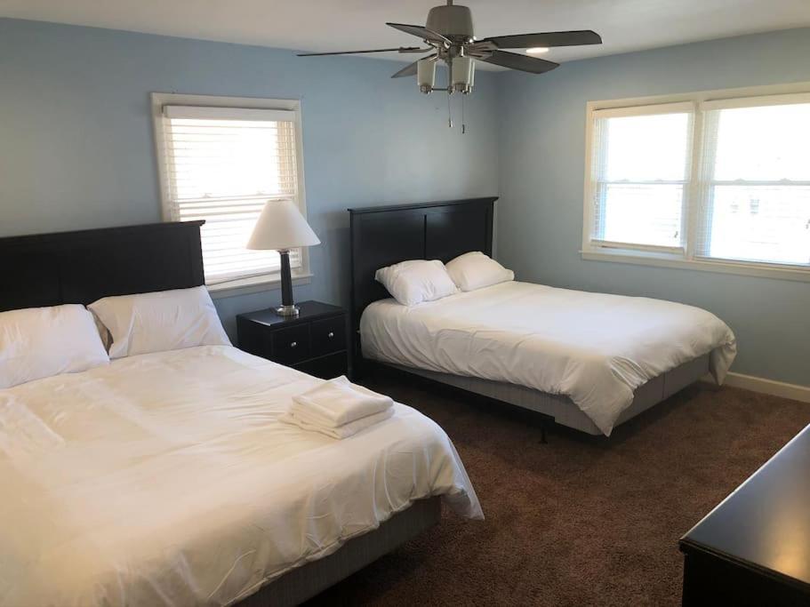 Entire Close To Downtown - 2 Queen Beds Apartment Springfield