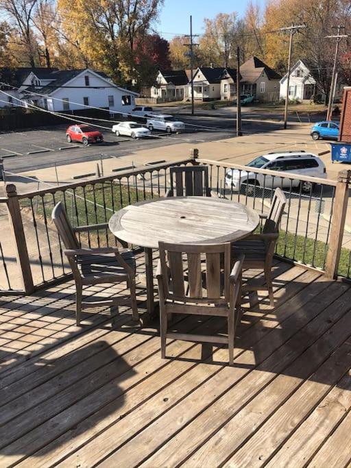 Apartment Entire Close To Downtown - 2 Queen Beds *
