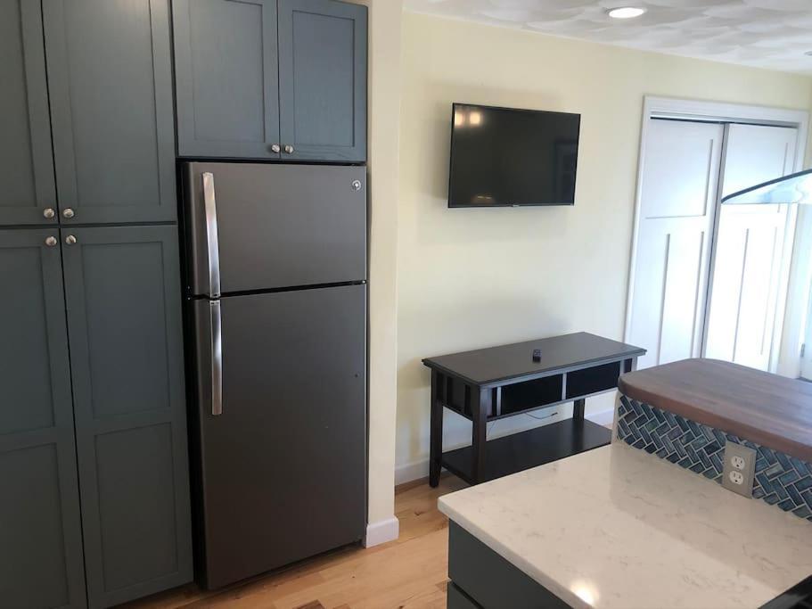 Apartment Entire Close To Downtown - 2 Queen Beds *